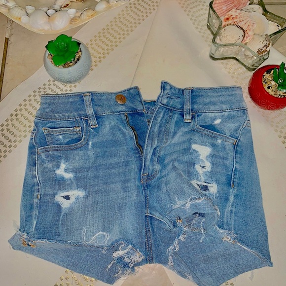 American eagle blue jean shorts Size. 4 - Picture 3 of 4